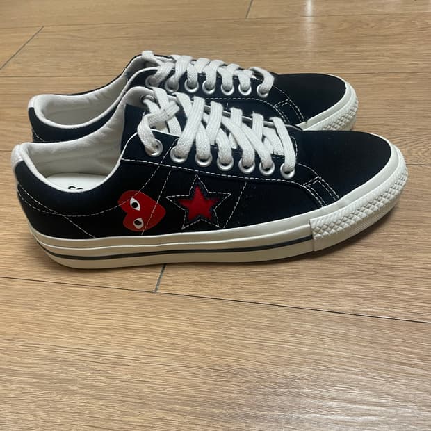 꼼데운동화 260사이즈 