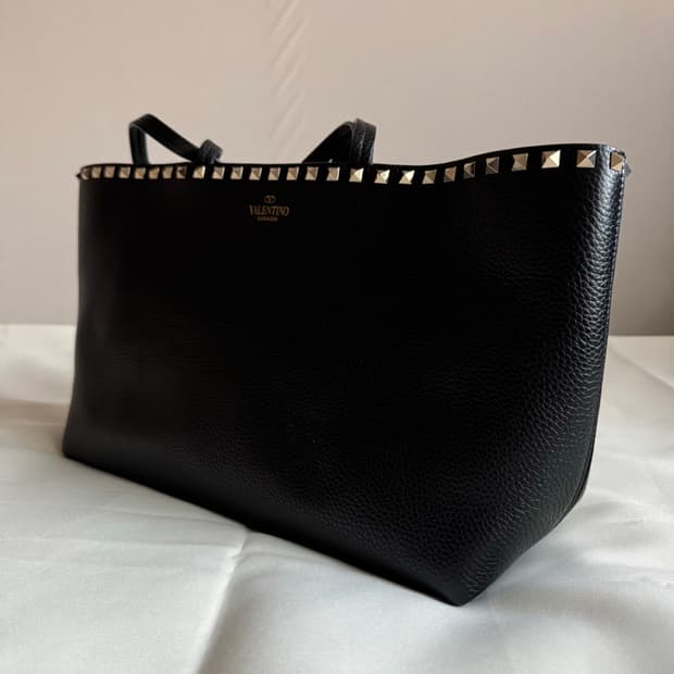 발렌티노 락스터드 토트백