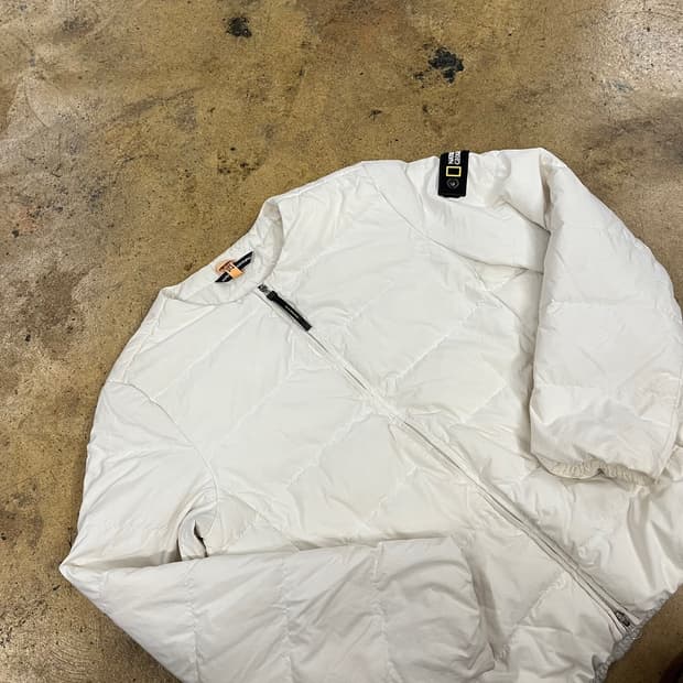 [정품/XS] 내셔널지오그래픽 숏패딩 아이보리 b17