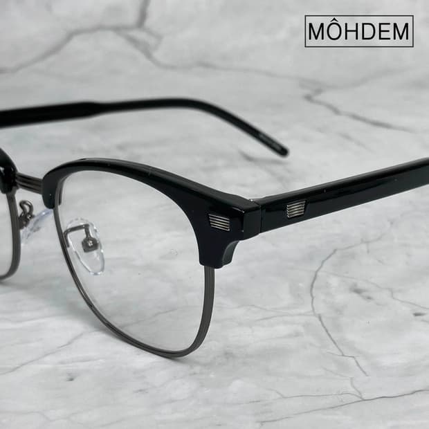 겨울엔 하금테 안경 아이웨어