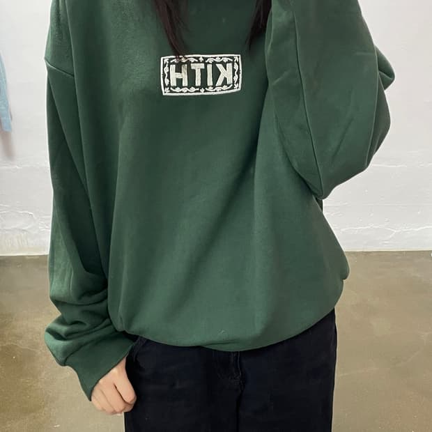 KITH 맨투맨 딥그린 L사이즈
