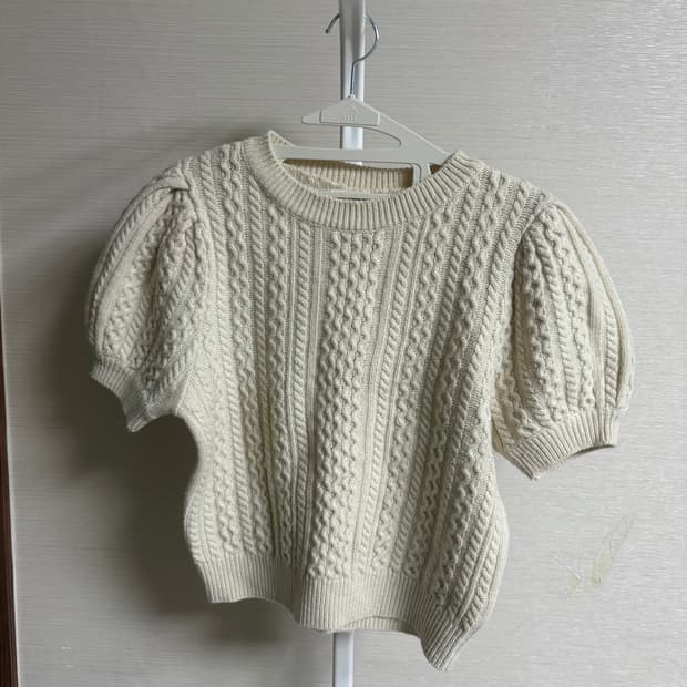 SEESTAR & hi high puff-sleeve cable knit