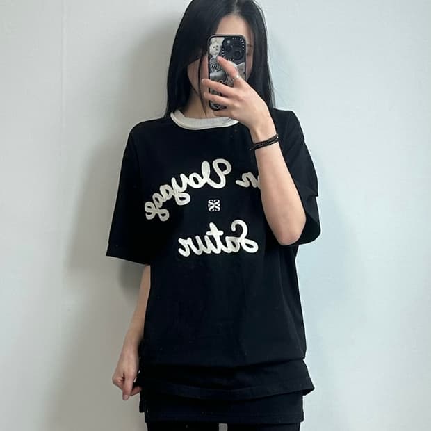 세터 본 보야지 블랙 반팔 티셔츠