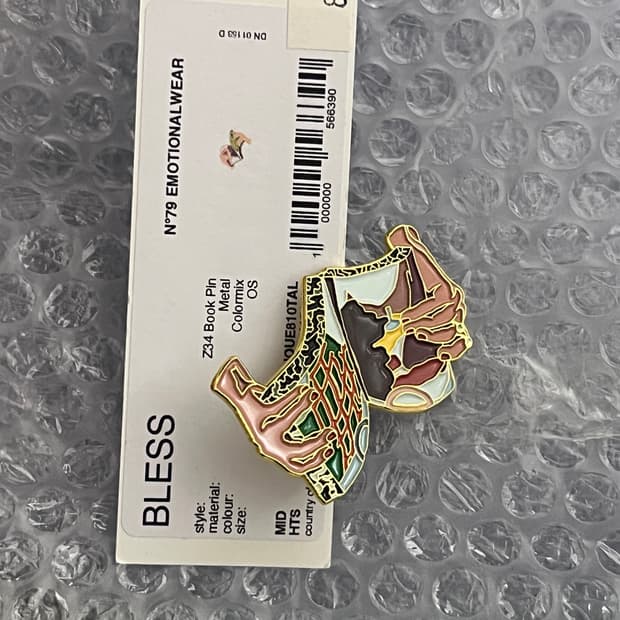 Bless 블레스 뱃지