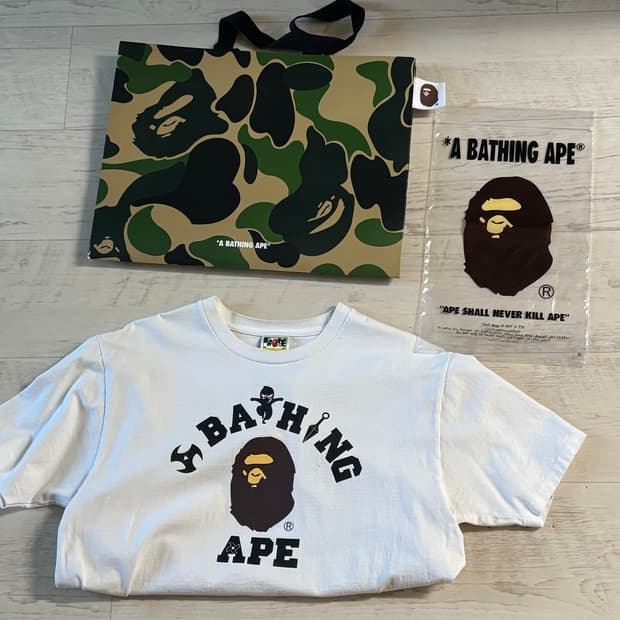 [L] 정품 베이프(BAPE) 닌자 컬리지 한정판 반팔티 (화이트/새상품