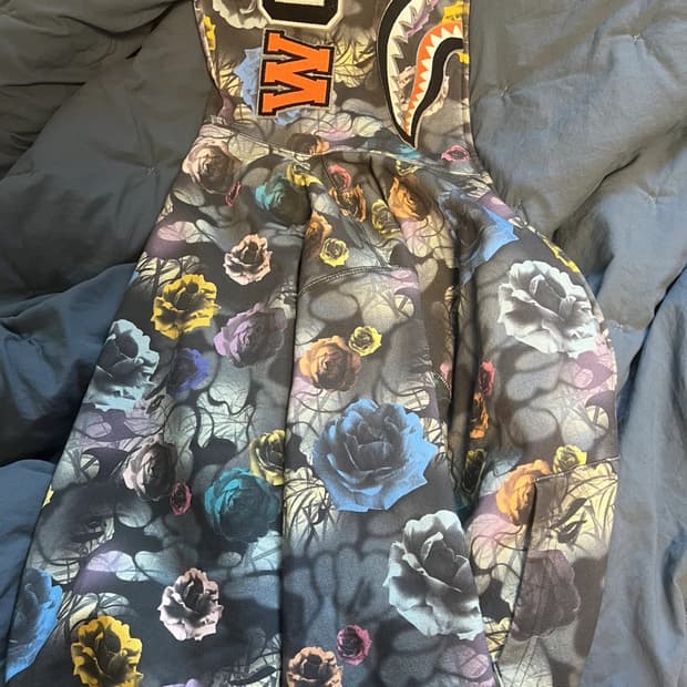 베이프 후드집업 플로랄 m 