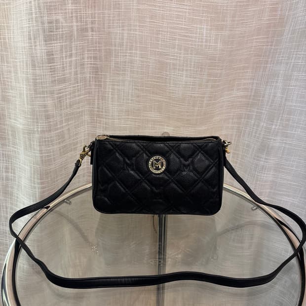 정품 메트로시티 퀄팅 크로스백    