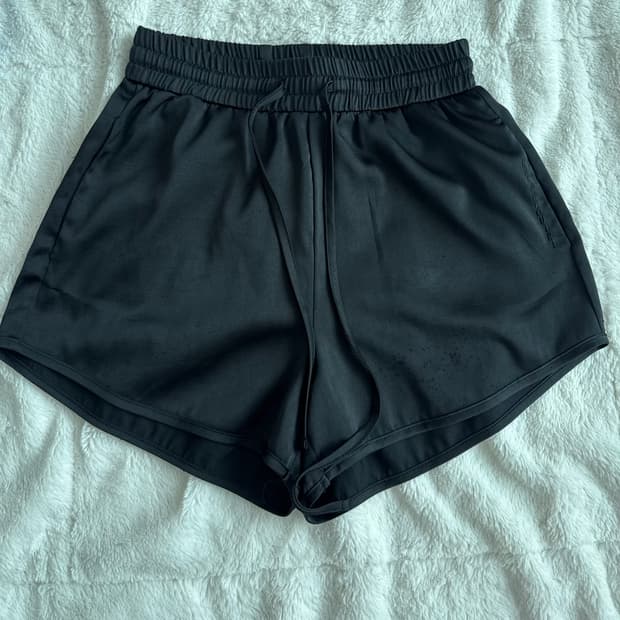 체리퀴리 새틴 팬츠