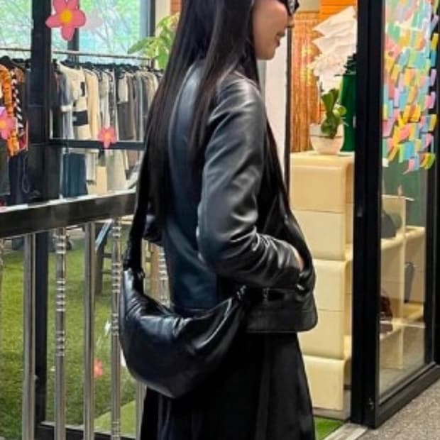 르메르 크루아상백 미디움 블랙