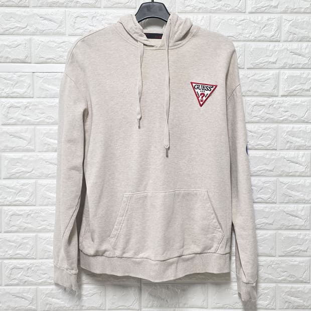 택포) 게스 후드티 L 사이즈