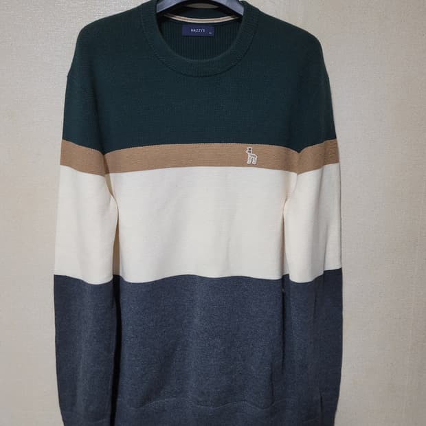 헤지스 울혼방 니트