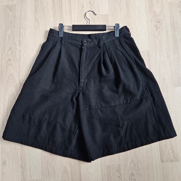 꼼데가르송 셔츠라인 쇼츠