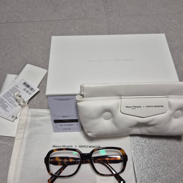 젠틀몬스터 마르지엘라 MM114