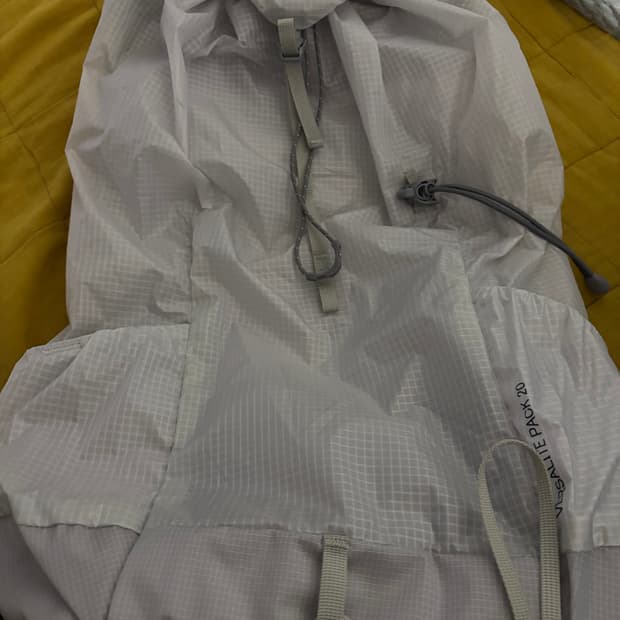 몽벨 버사라이트 팩 20 백팩 아이스 화이트 극미중고 판매