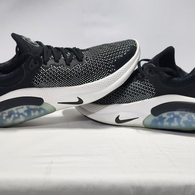 나이키 조이라이드 런 플라이니트 블랙 235