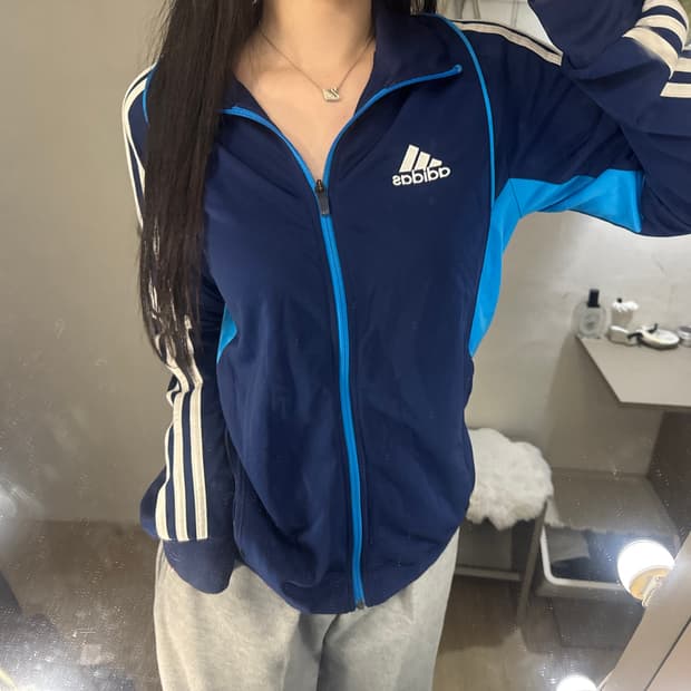 아디다스 삼선 로고 네이비 블루 배색 져지 