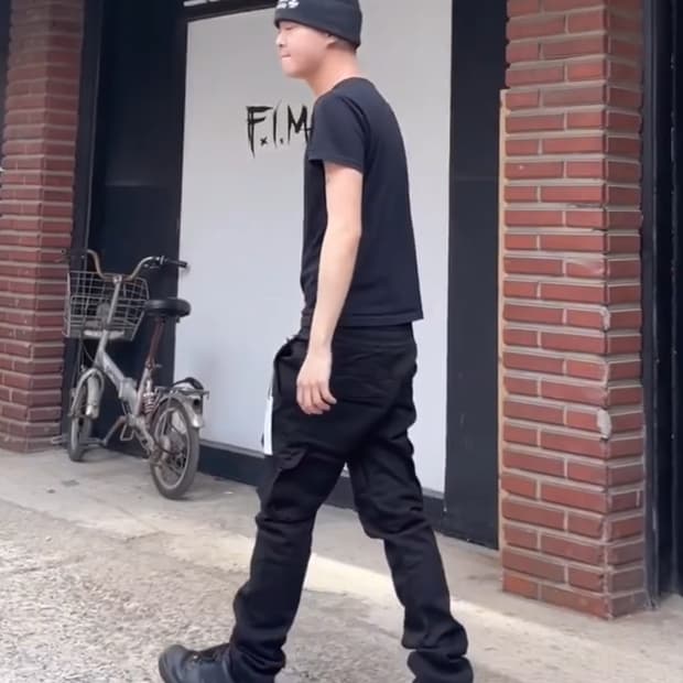하이퍼데님 블랙 카고 디테일 스트링 팬츠
