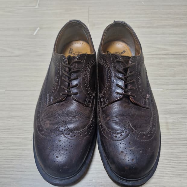 (280) 닥터마틴 3989 브로그 윙팁 브라운