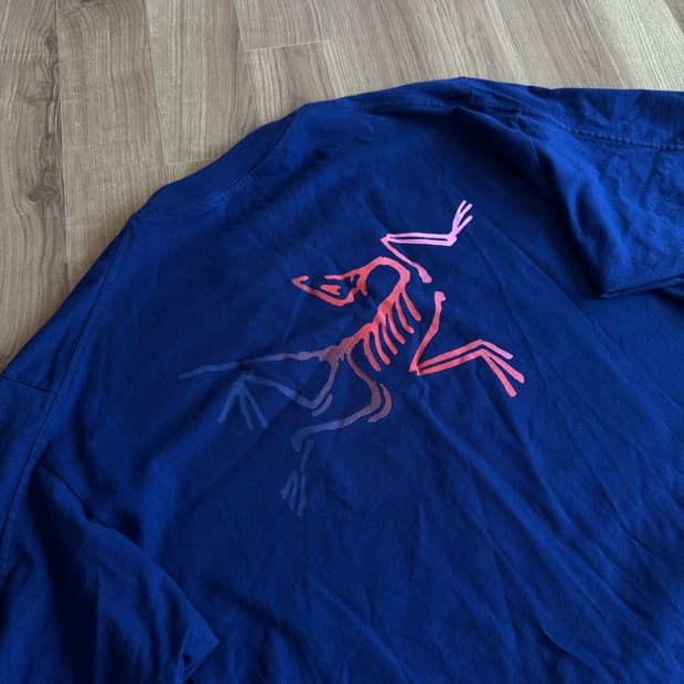 아크테릭스 반팔