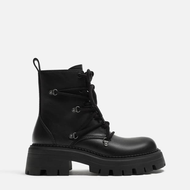 자라 볼륨 레이스업 부츠 42