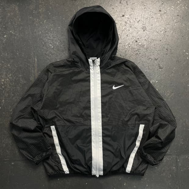 105 나이키 크롭 바람막이 