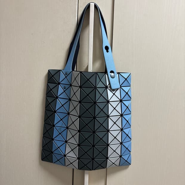 Bao bao issey miyake 바오바오 이세이미야케 핸드백