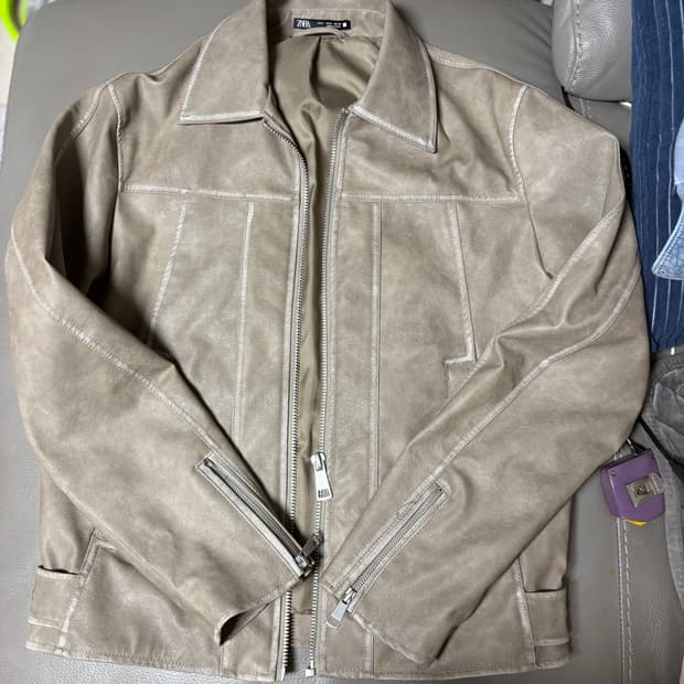 Zara 페이크 레더 쟈켓