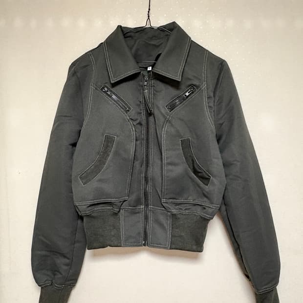 카키색 자켓 봄자켓