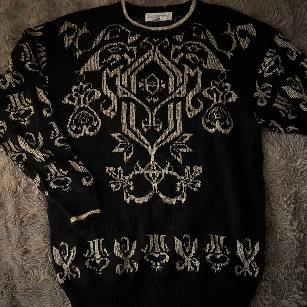 갸루 골드디테일 니트