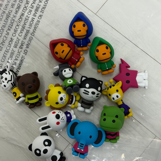 베이프 가챠피규어 일괄판매