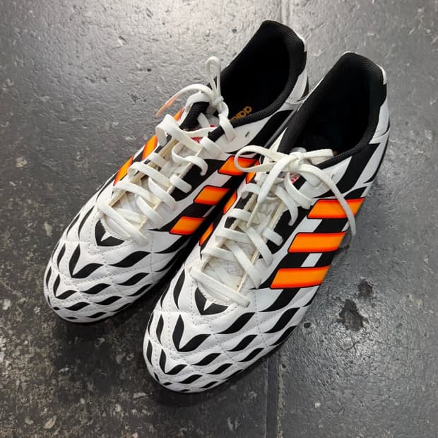 270 아디다스 월드컵 11퀘스트라 HG 