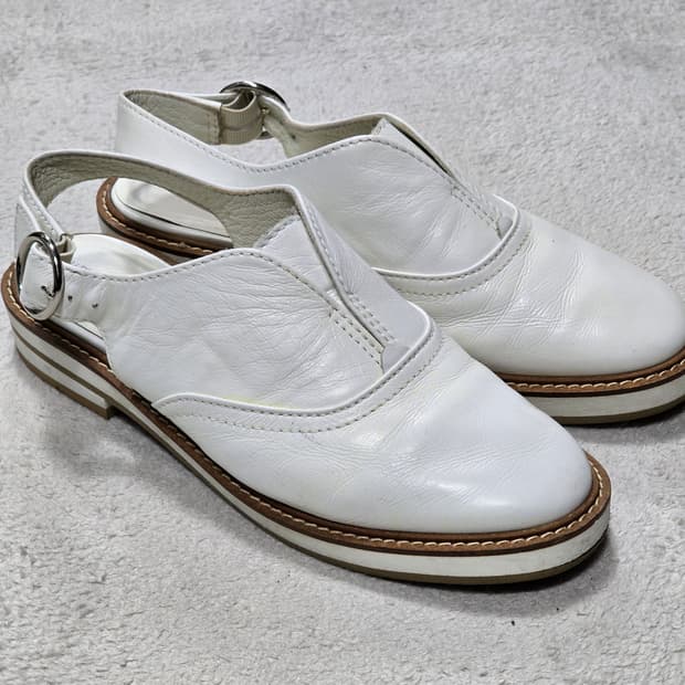 츠모리치사토 레더 샌들 230