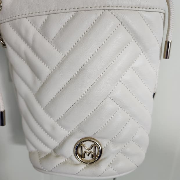 메트로시티 퀼팅 크로스 숄더백