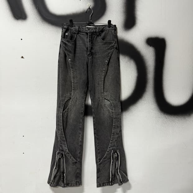 VTG 빈티지 써클 컷아웃 디테일 와이드 부츠컷 흑청 데님 팬츠