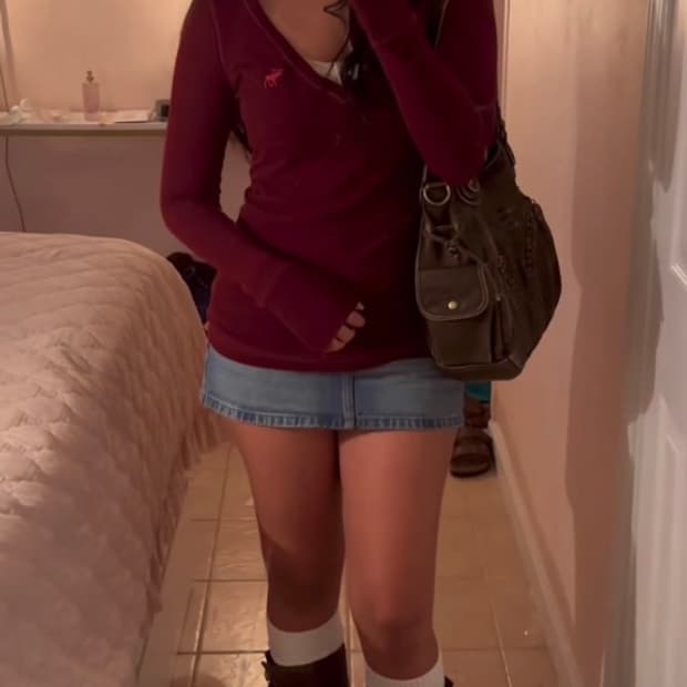 아베크롬비 y2k 딱붙 브이넥 롱슬리브🍒