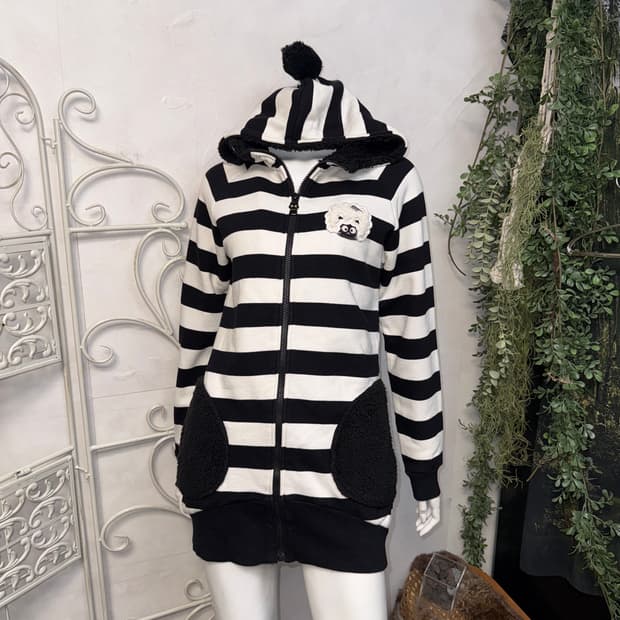 Black & white stripe patch zipper 후드집업