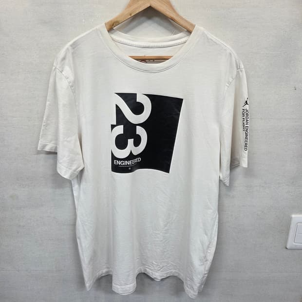 나이키 조던 페이크레더 23 엔지니어드 반팔 xl