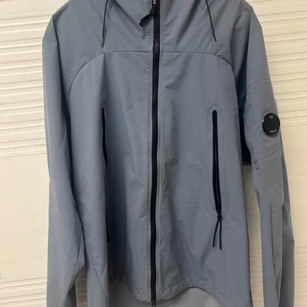 CP 컴퍼니 프로텍 바람막이