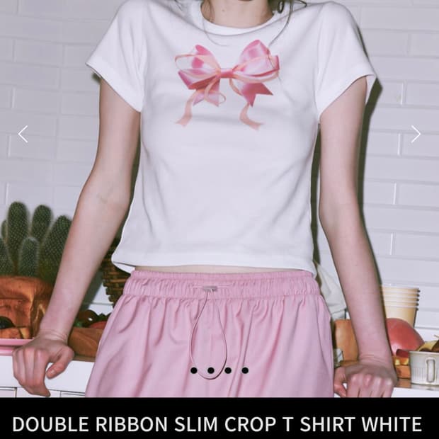 론론 DOUBLE RIBBON SLIM CROP T SHIRT