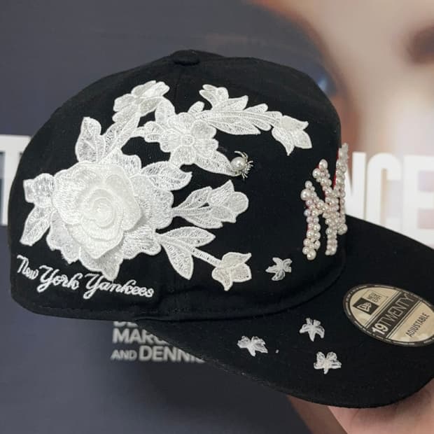 White rose 뉴에라 커스텀 