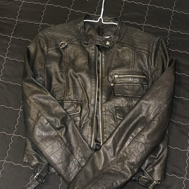 일본 빈티지 포켓 디테일 크롭 양가죽자켓