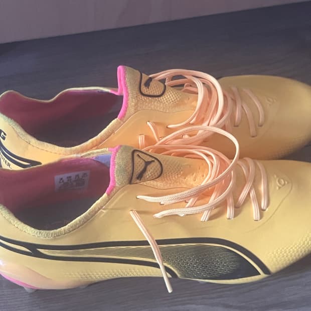 푸마킹 축구화 255