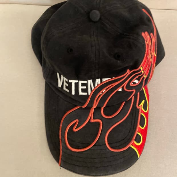 베트멍x리복 파이어 볼캡