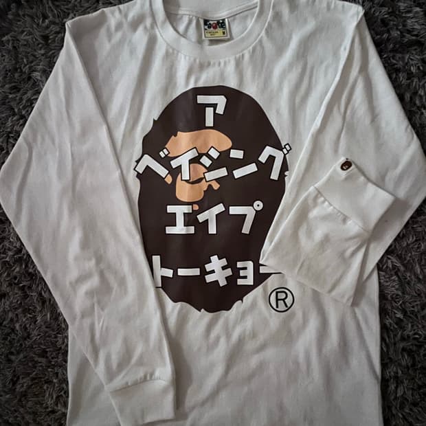 베이프 에이프 헤드 카타카나 롱슬리브 티셔츠 화이트