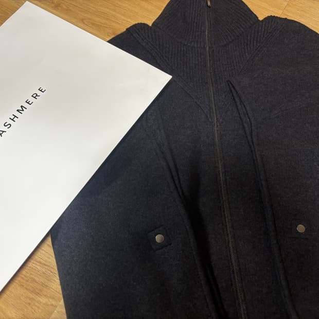 더캐시미어 인기 케이프 니트 차콜그레이
