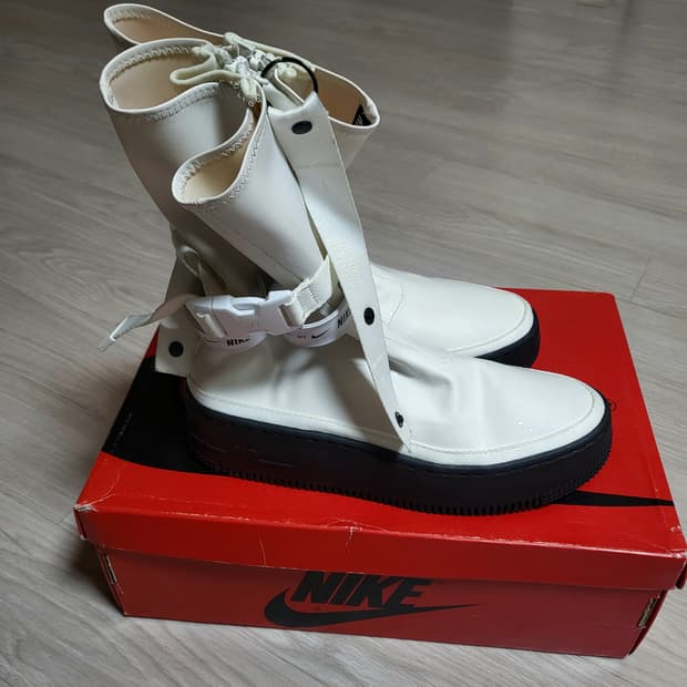 나이키 세이지 하이(235)