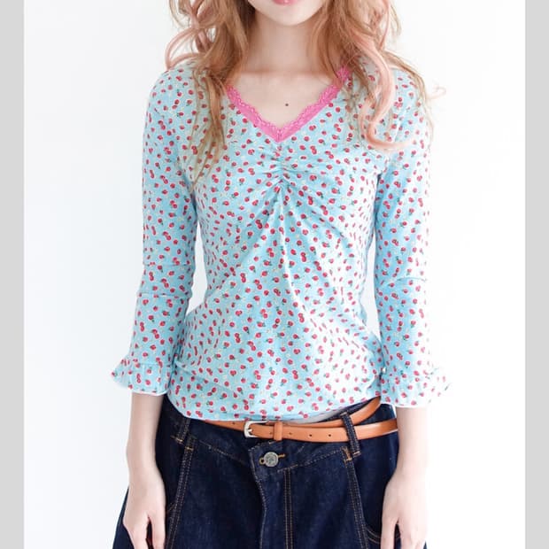 샵 페어리 딸기 티샤츠(little strawberry lace top)