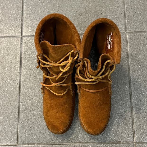 미네통카 프린지 부츠