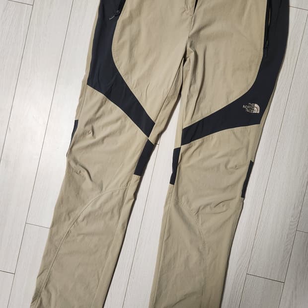 노스페이스 여성용 로버 등산 팬츠 사이즈85

사용감 좀 있고 엉덩이 주