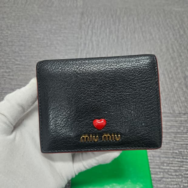 [특가][정품] 미우미우 로고 반지갑